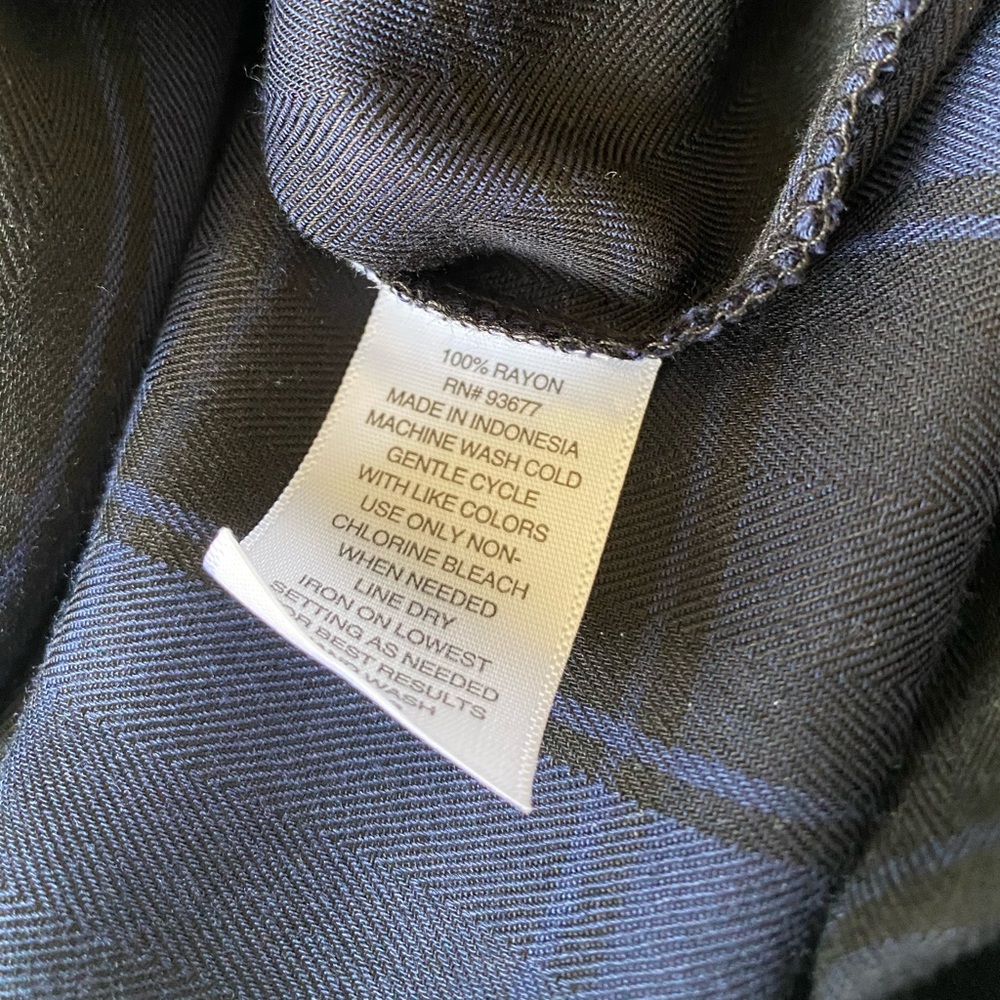 SALE✨Camp Shirt✨NWOT - Picture 6 of 6
